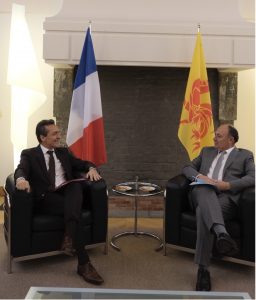 Visite de S.E. M. l’Ambassadeur de la République française